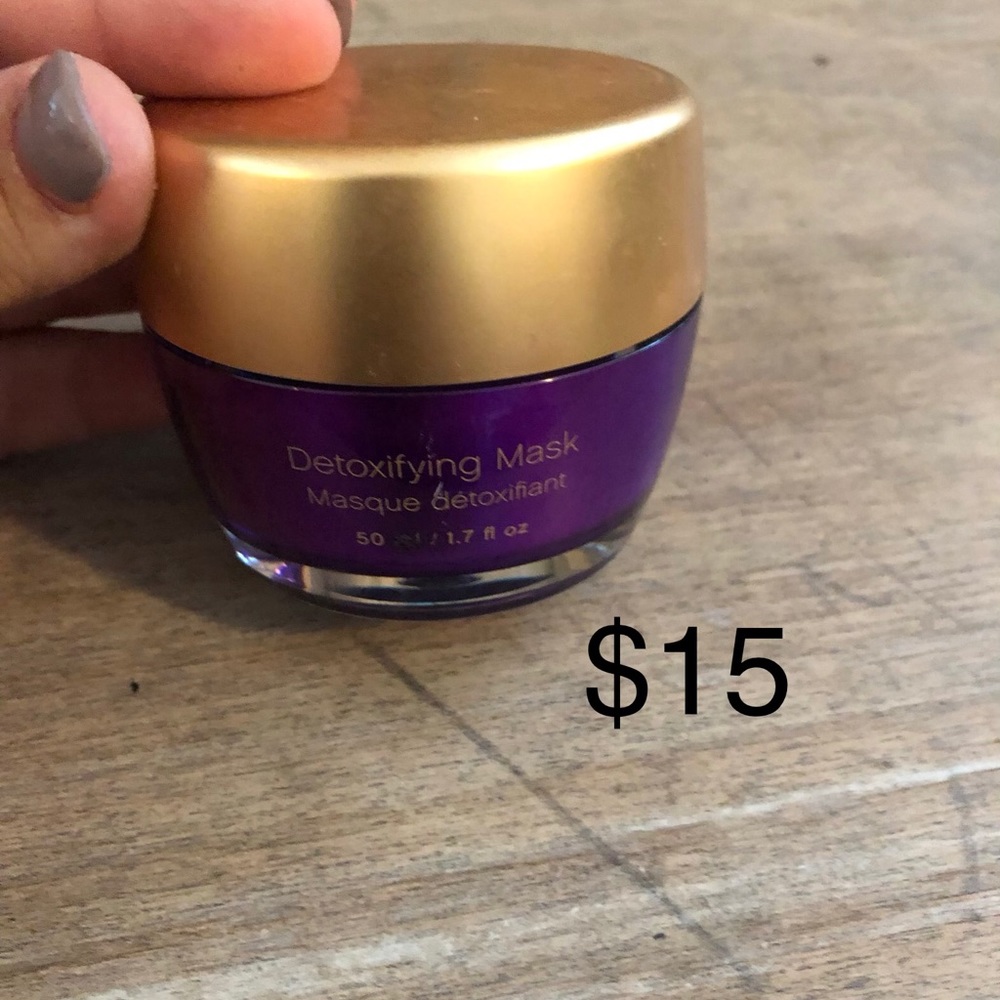 Younique mask